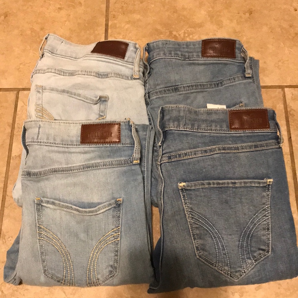4 pairs of hollister jeans
